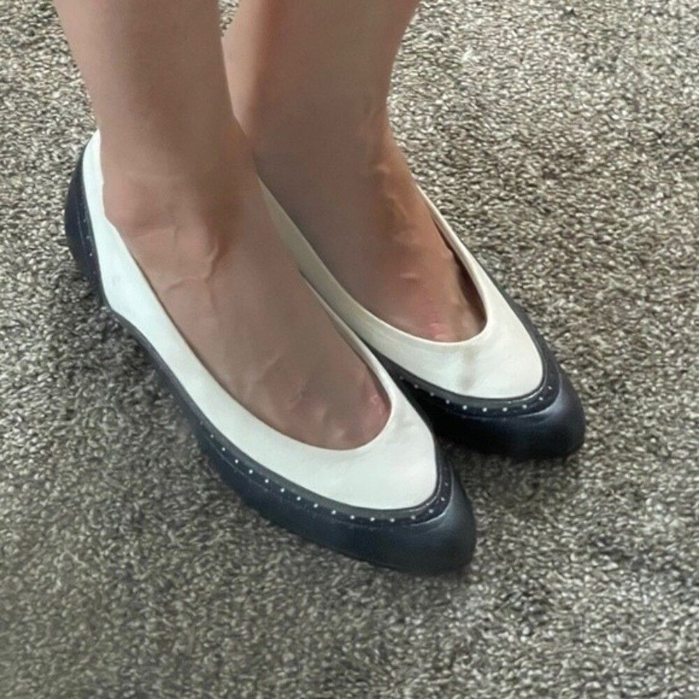Vintage HUSH PUPPIES SOFT FLEX MADE IN 🇺🇸 NAVY BLUE BONE WHITE HEEL Size 7 - Picture 2 of 16